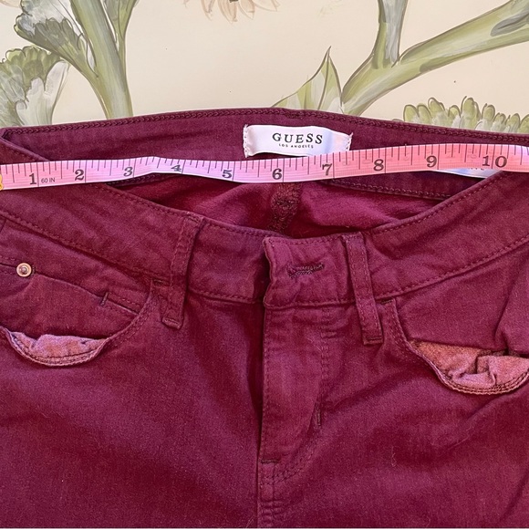 ๐ Guess Sexy Curve Jeans ๐ - Picture 4 of 9